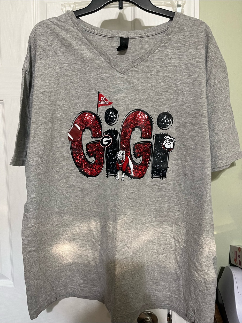 Source Unknown Gray Tee with Red Glitter 'GIG' Graphic